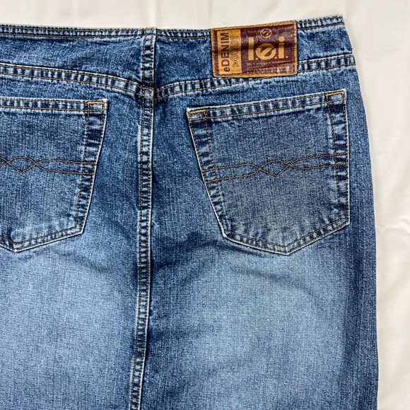 Vintage Y2K Low Rise Maxi Skirt - Picture 3 of 8